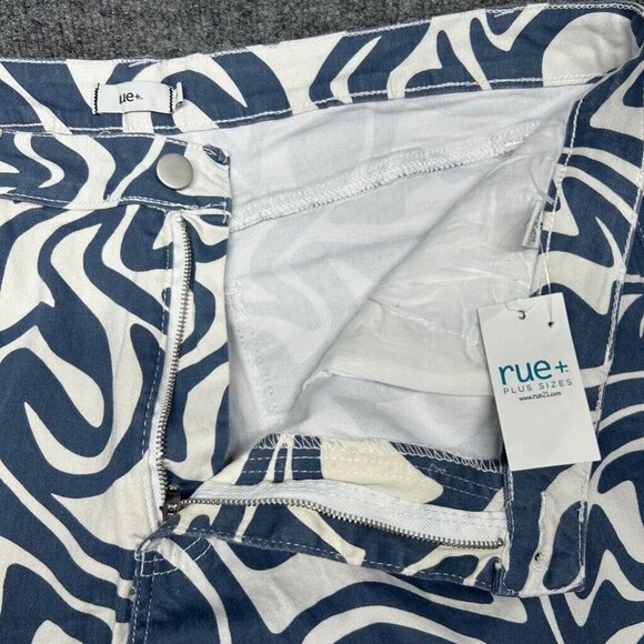 Rue21 Jeans Womens Plus 3X Blue Denim Skate Straight Leg Stretch High Rise New - Picture 3 of 12